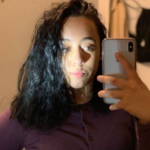 Meet your Posher, Cynthia